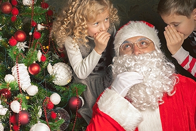 Chụp ảnh cùng Ông già Noel tại The District Docklands