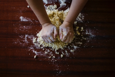 Chương trình làm bánh nướng và kẹo 