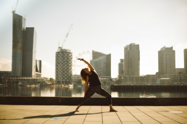 Lớp học Yoga dành cho cộng đồng tại Docklands