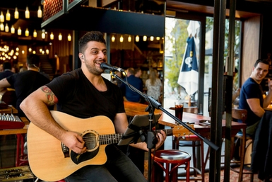 Cuối tuần nghe Acoustic trực tiếp tại Cà phê The General Assembly