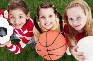 Giúp con bạn tận hưởng những ngày nghỉ bằng việc tham gia các hoạt động thể thao tại trung tâm thể thao trong nhà Springvale Indoor Sports